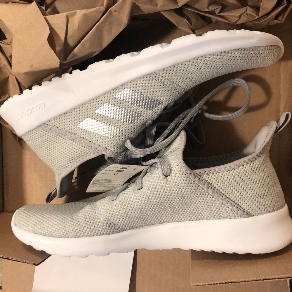 BRAND NEW NWT Adidas Cloudfoam Sneakers, size 8